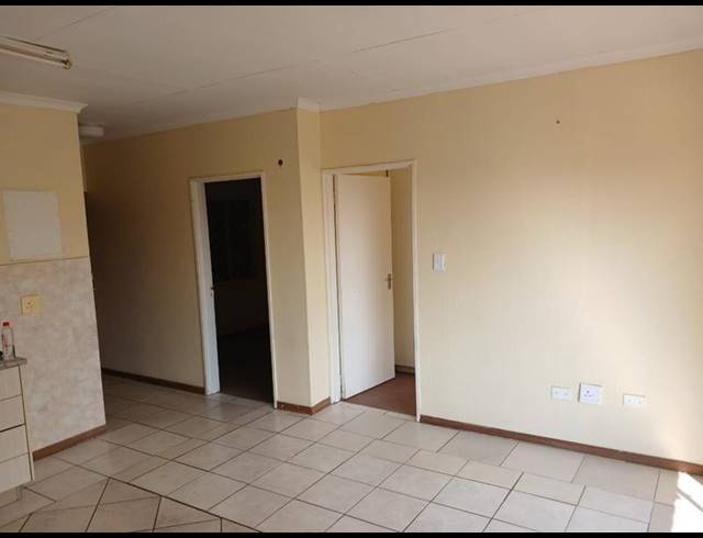 2 BEDROOM APARTMENT FOR SALE IN GREENHILLS EXT 3